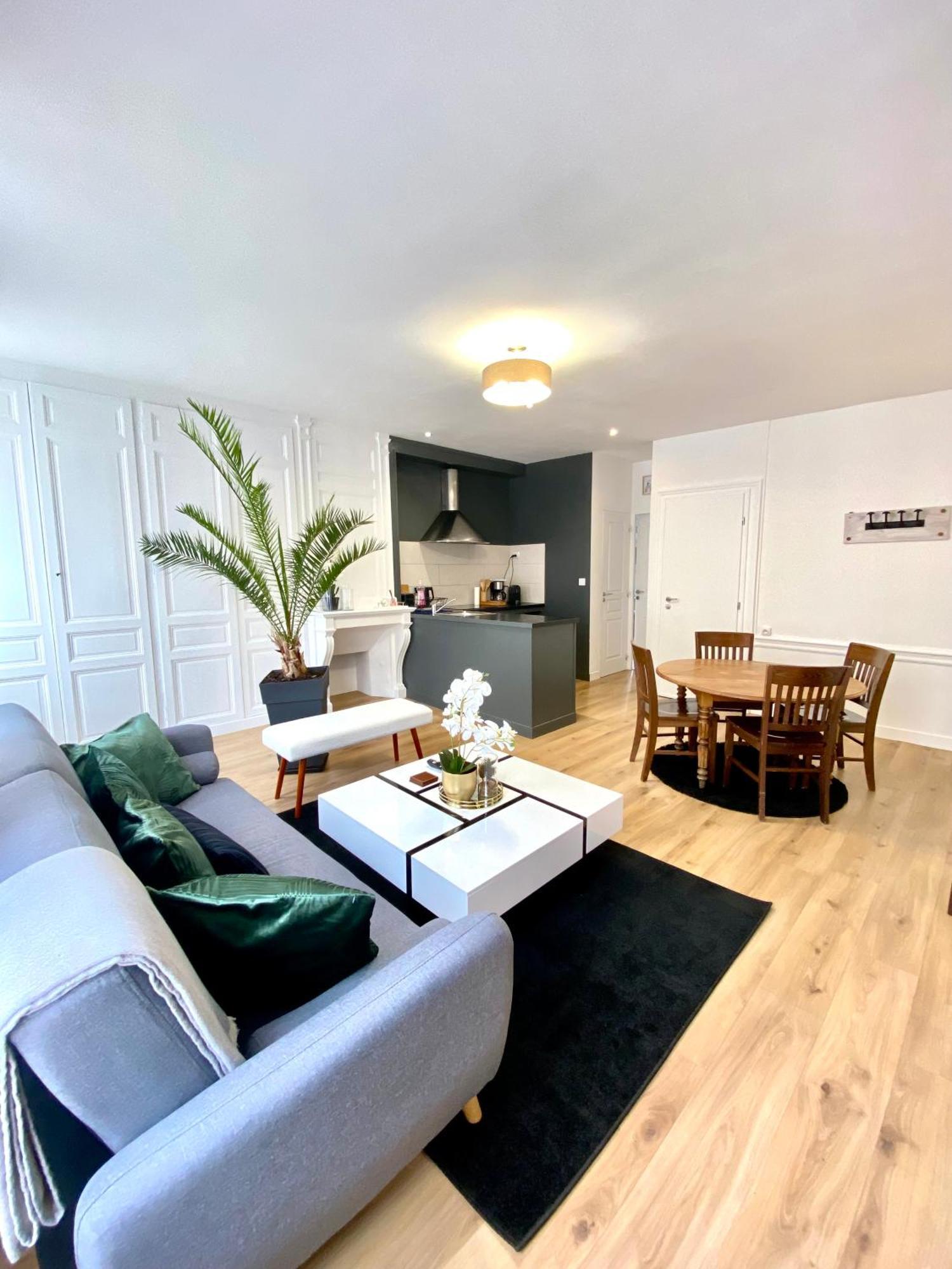 Bel Appartement Pour 2 Personnes Vue Laterale Sur Le Port Le Treport Exterior photo